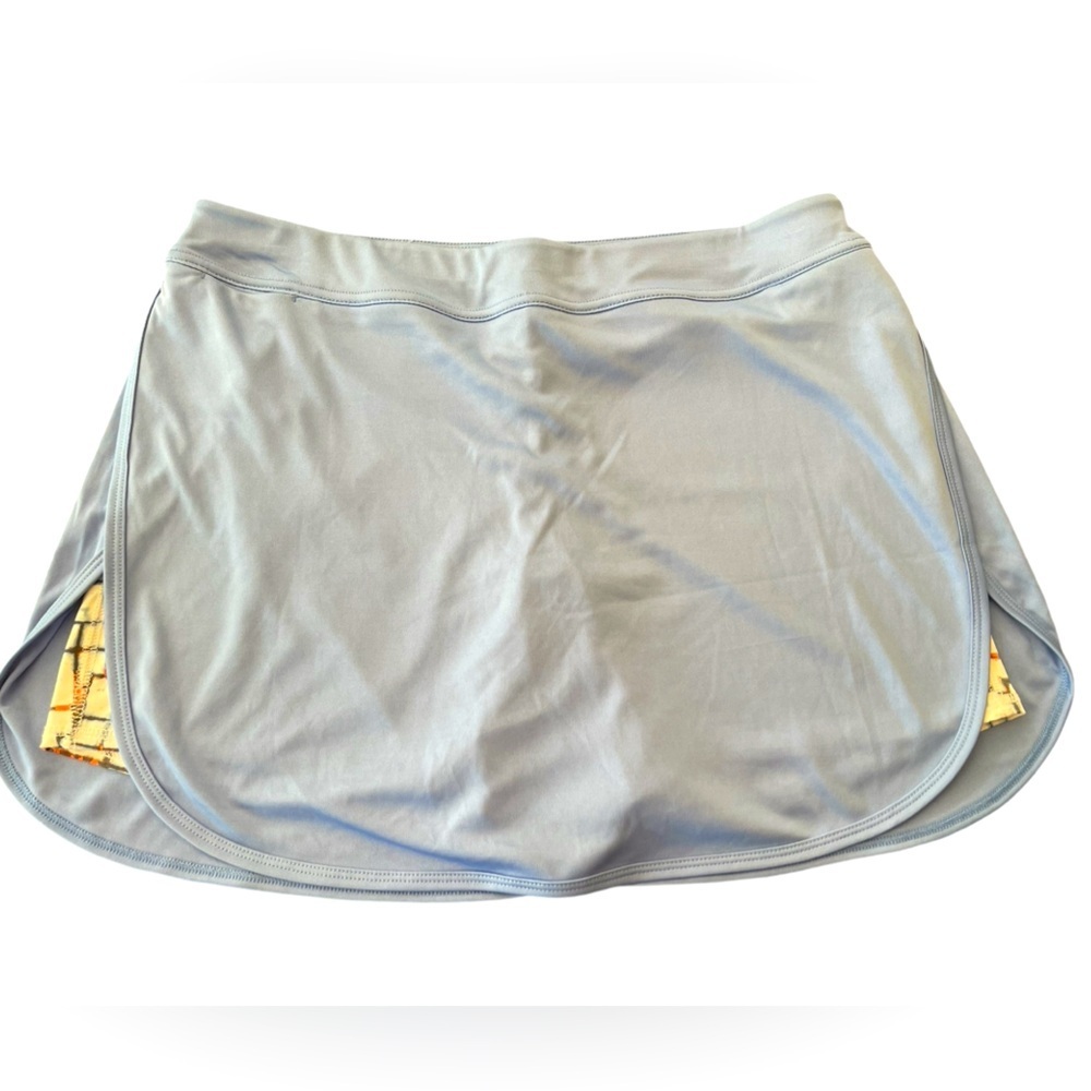 💙⛳️NWT PGA TOUR ladies golf skort size L.  Light slate blue color with print!